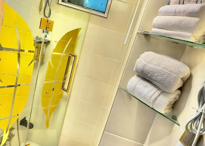 1 Bedroom - Royalty Vacation - Edsa Makati Apartment