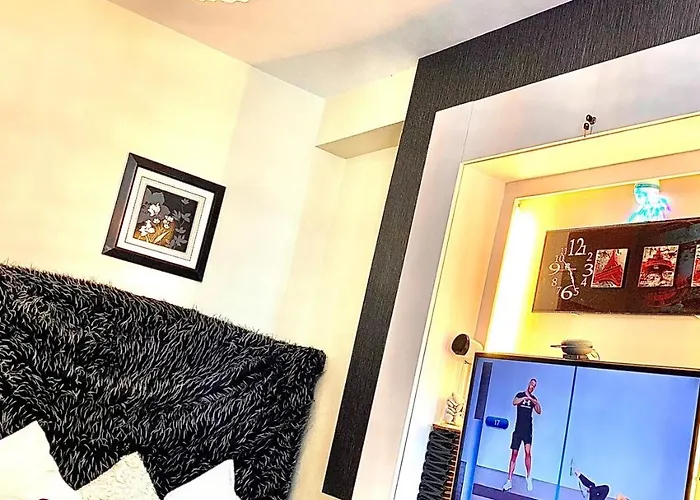 1 Bedroom - Royalty Vacation - Edsa Makati Apartment *